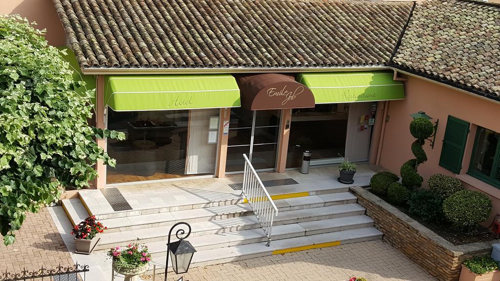 Hotel Restaurant Emile Job Montmerle-sur-Saone Экстерьер фото