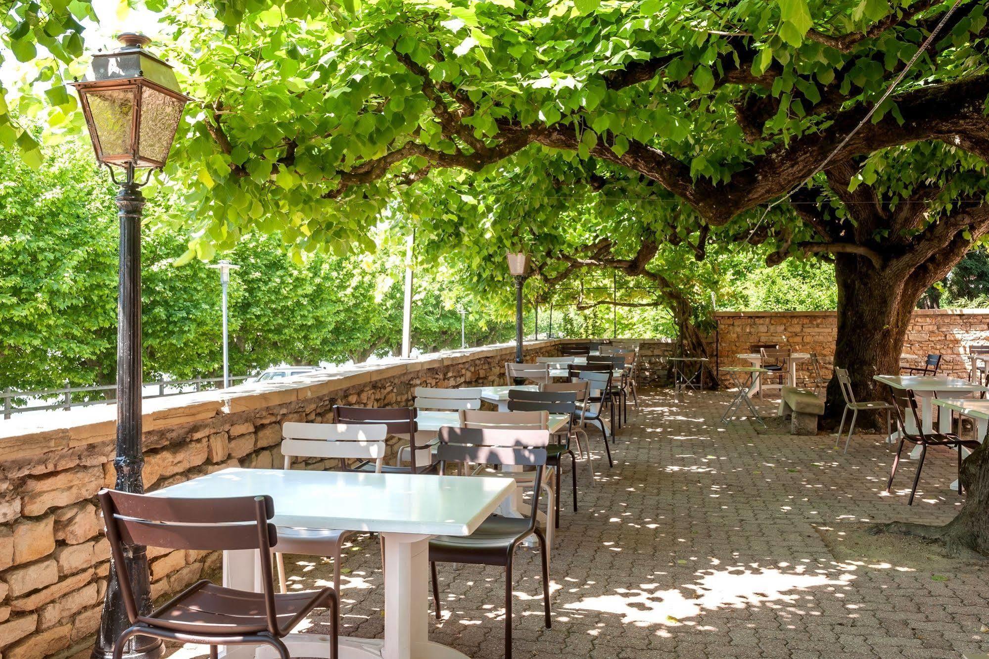 Hotel Restaurant Emile Job Montmerle-sur-Saone Экстерьер фото